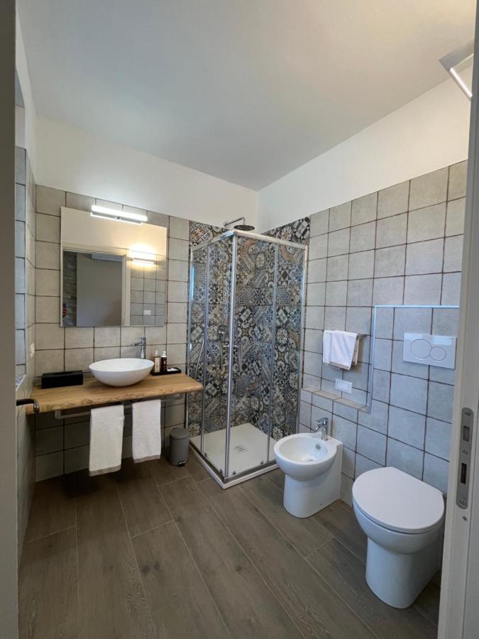 Hotel Le Cornici - Cascina Di Charme Diano dʼAlba Zewnętrze zdjęcie