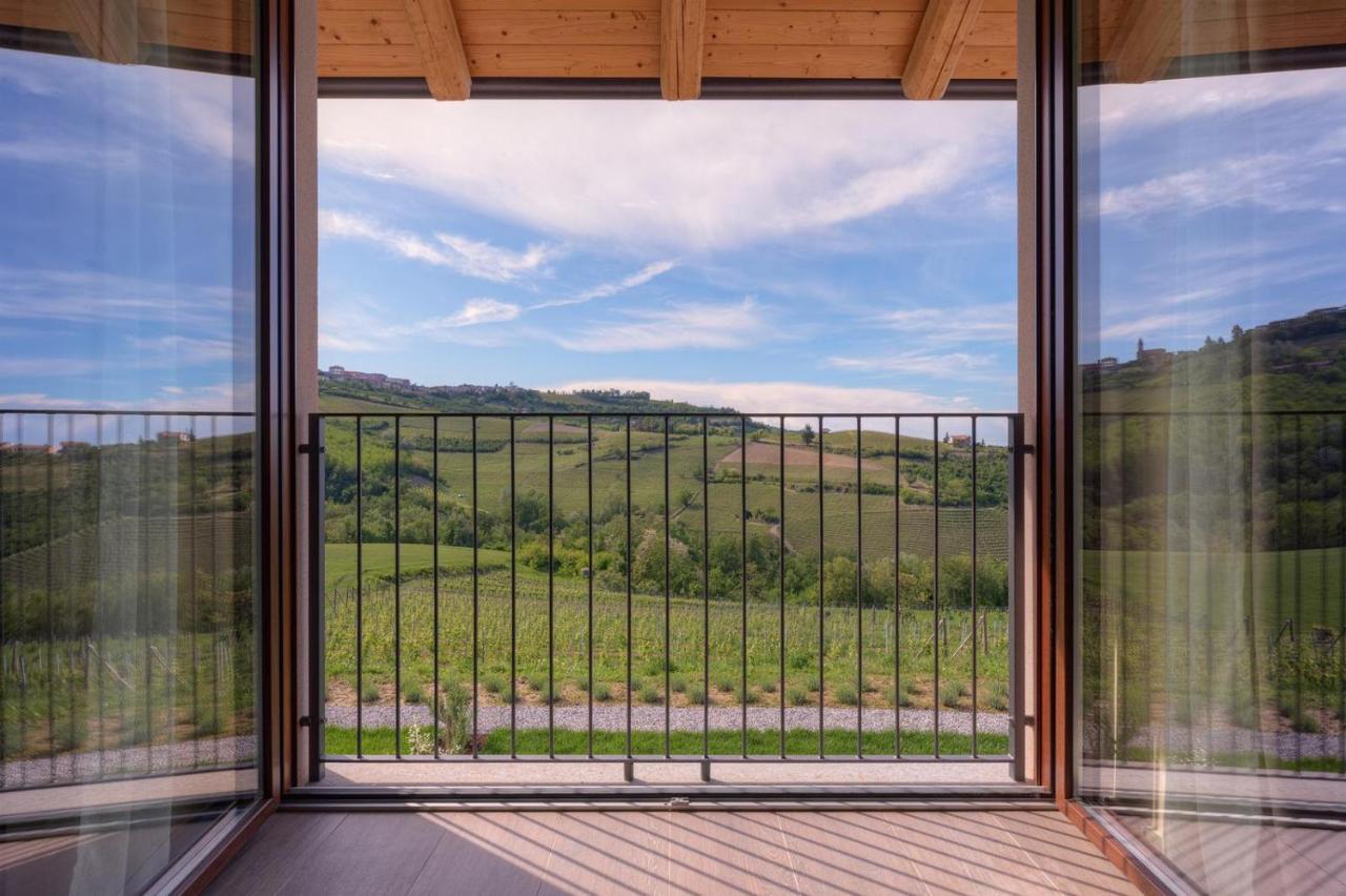 Hotel Le Cornici - Cascina Di Charme Diano dʼAlba Zewnętrze zdjęcie