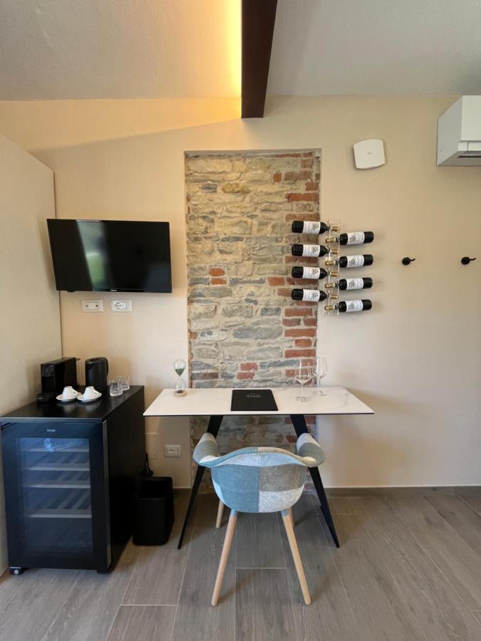 Hotel Le Cornici - Cascina Di Charme Diano dʼAlba Zewnętrze zdjęcie