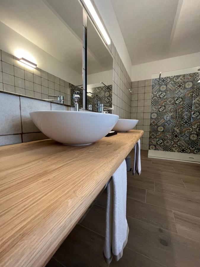 Hotel Le Cornici - Cascina Di Charme Diano dʼAlba Zewnętrze zdjęcie